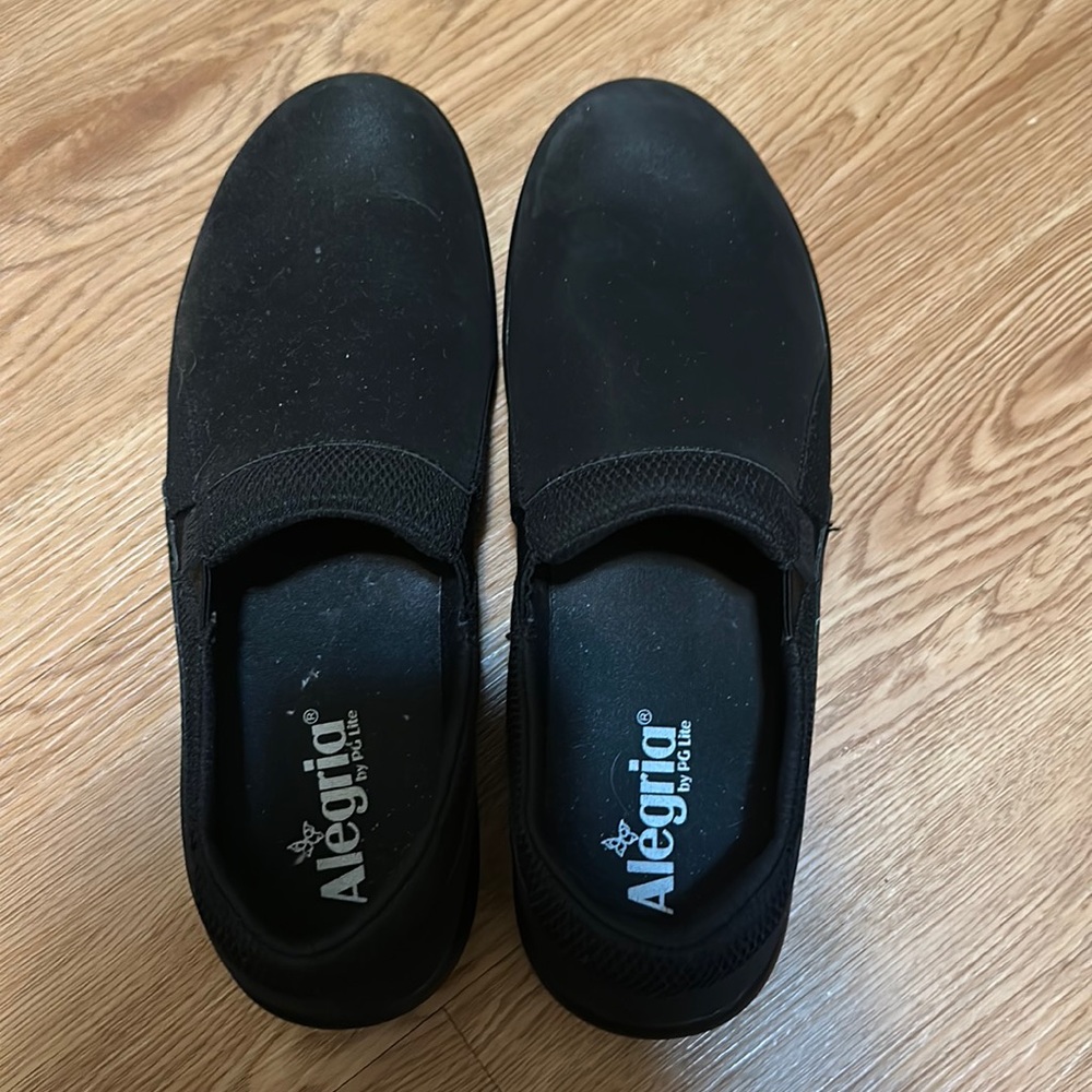 Algeria, size 40, black, soft side shoe